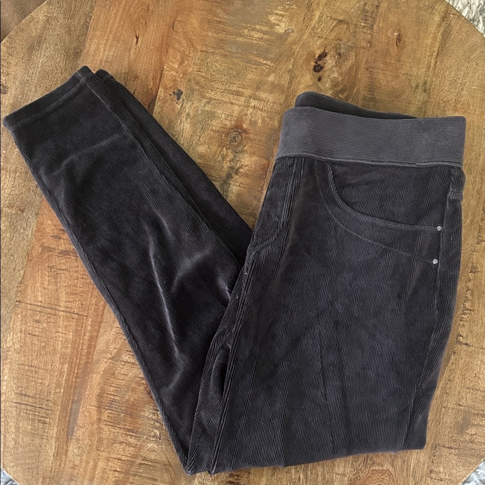 Avenue Dark Gray Skinny Pants